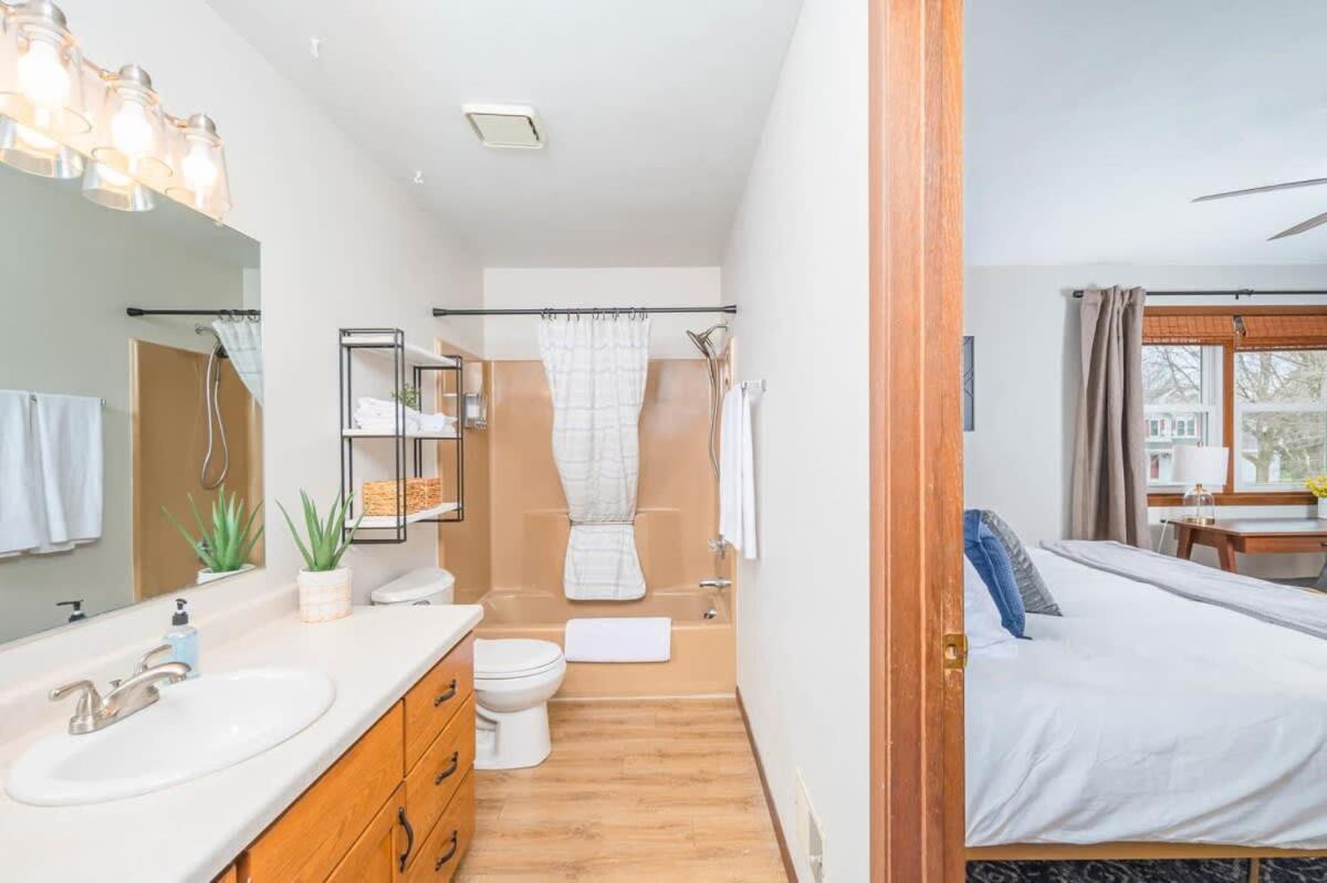 Relax On Ridgeview- 3 Bedroom Appleton Exterior photo